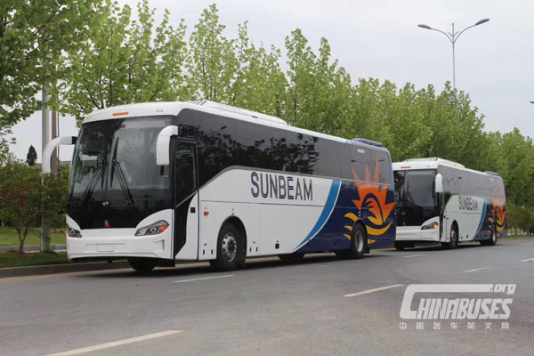 Bonluck bus in Fiji